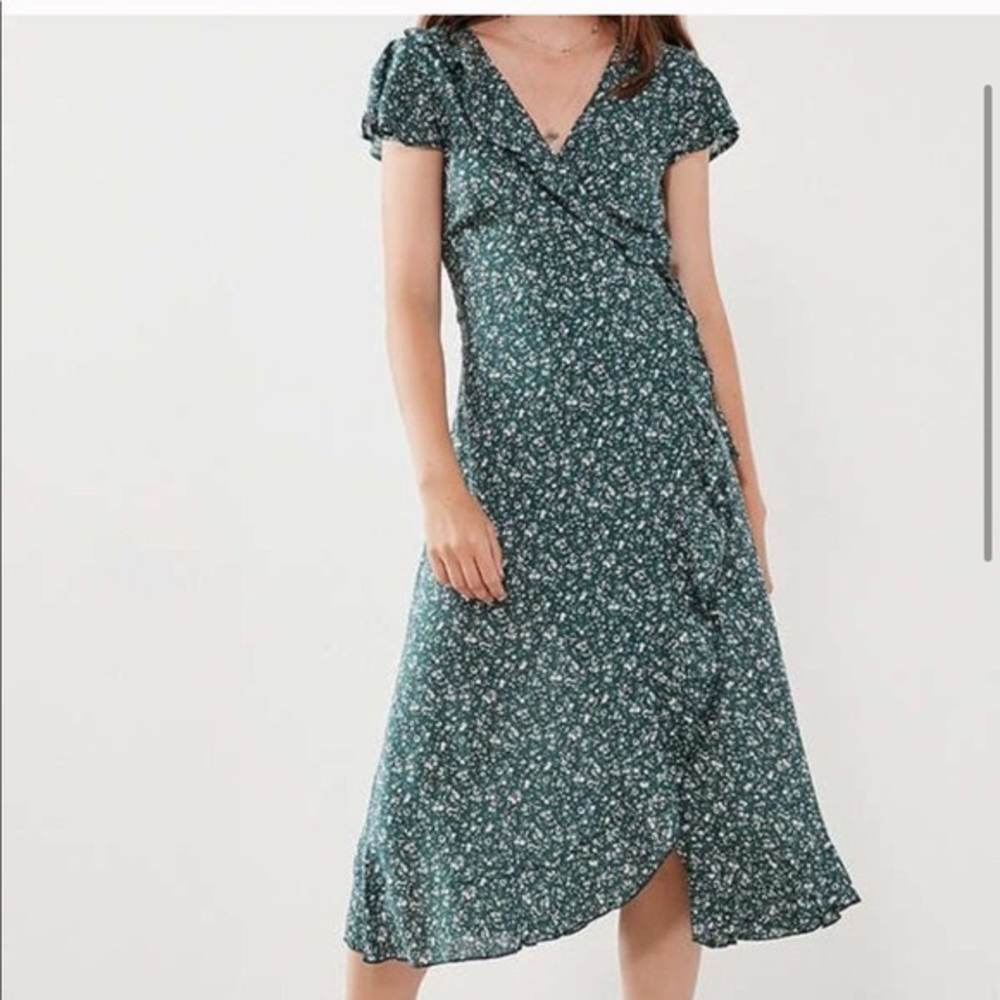 Urban Outfitters Wrap Maxi Dress Floral
